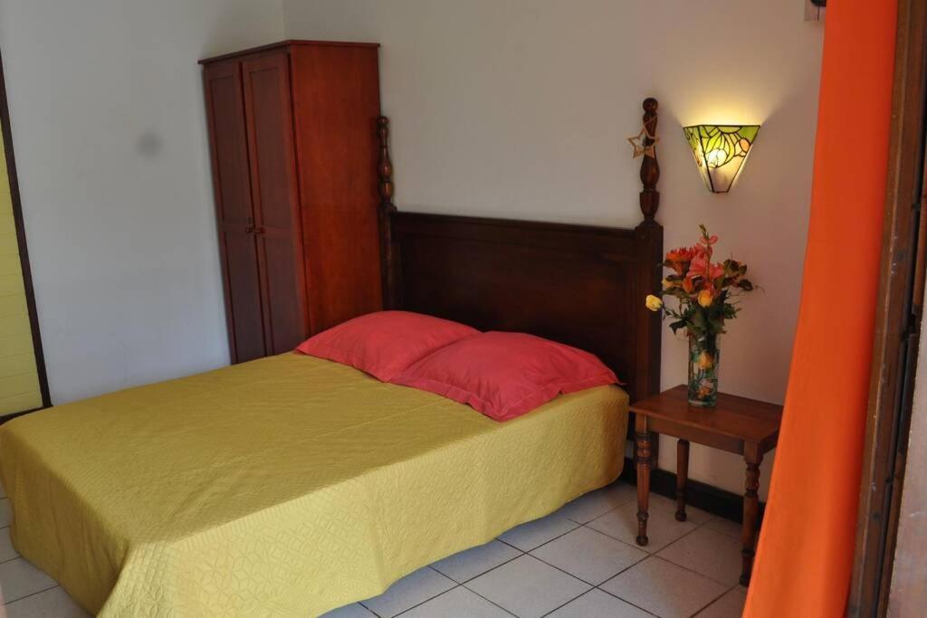 Appartement Populaire Sainte-Anne Esterno foto